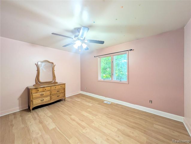 5251 Lin Hill Drive, Swartz Creek, MI 48473