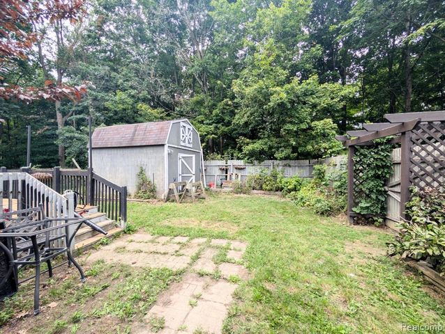 5251 Lin Hill Drive, Swartz Creek, MI 48473