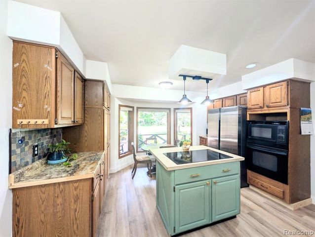 5251 Lin Hill Drive, Swartz Creek, MI 48473