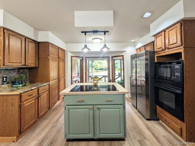 5251 Lin Hill Drive, Swartz Creek, MI 48473