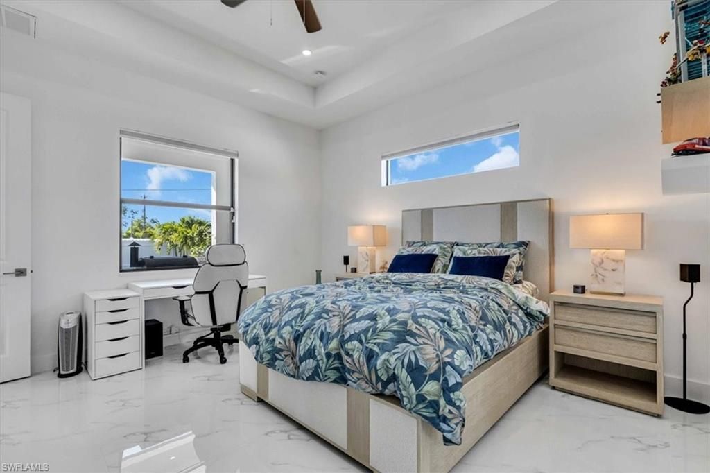 Image 20 of property listing at 116 SE 5th PL, Cape Coral, FL 33990