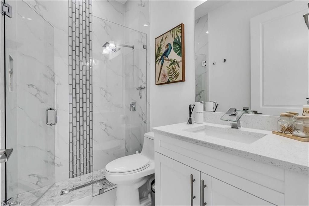 Image 26 of property listing at 116 SE 5th PL, Cape Coral, FL 33990