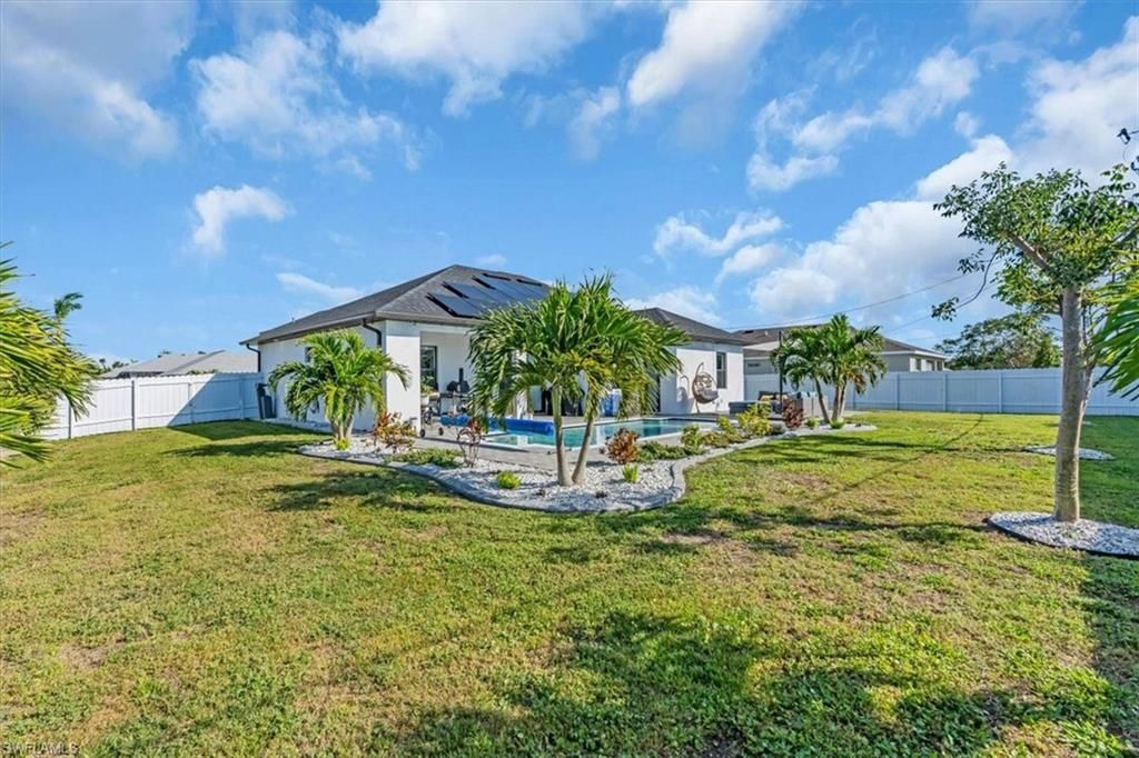 Image 36 of property listing at 116 SE 5th PL, Cape Coral, FL 33990