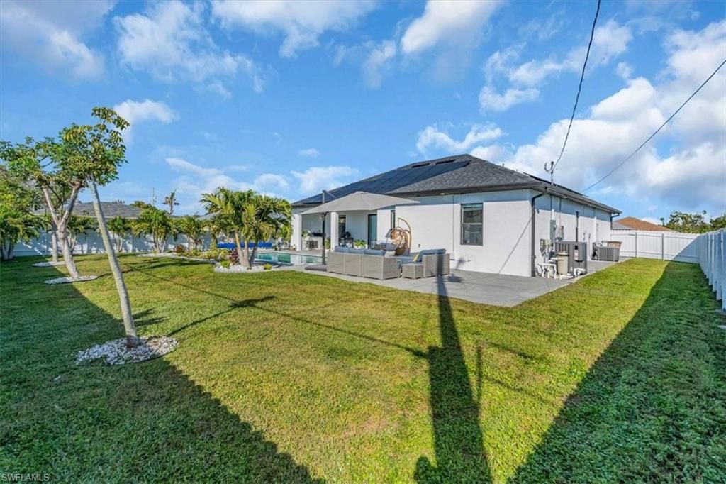 Image 37 of property listing at 116 SE 5th PL, Cape Coral, FL 33990