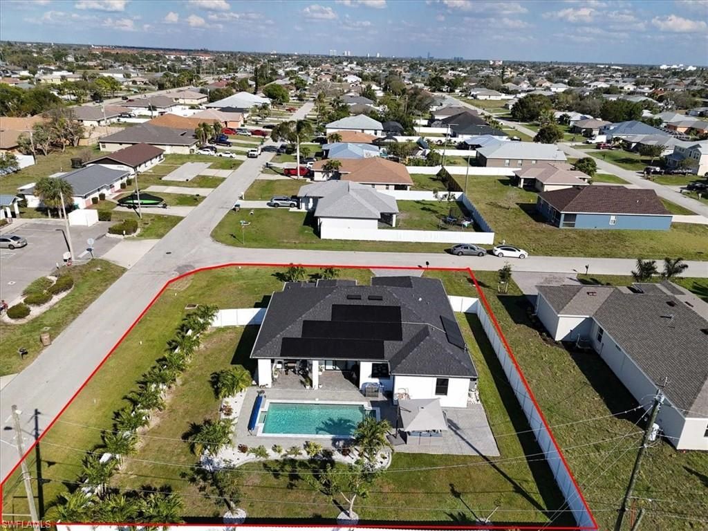 Image 40 of property listing at 116 SE 5th PL, Cape Coral, FL 33990