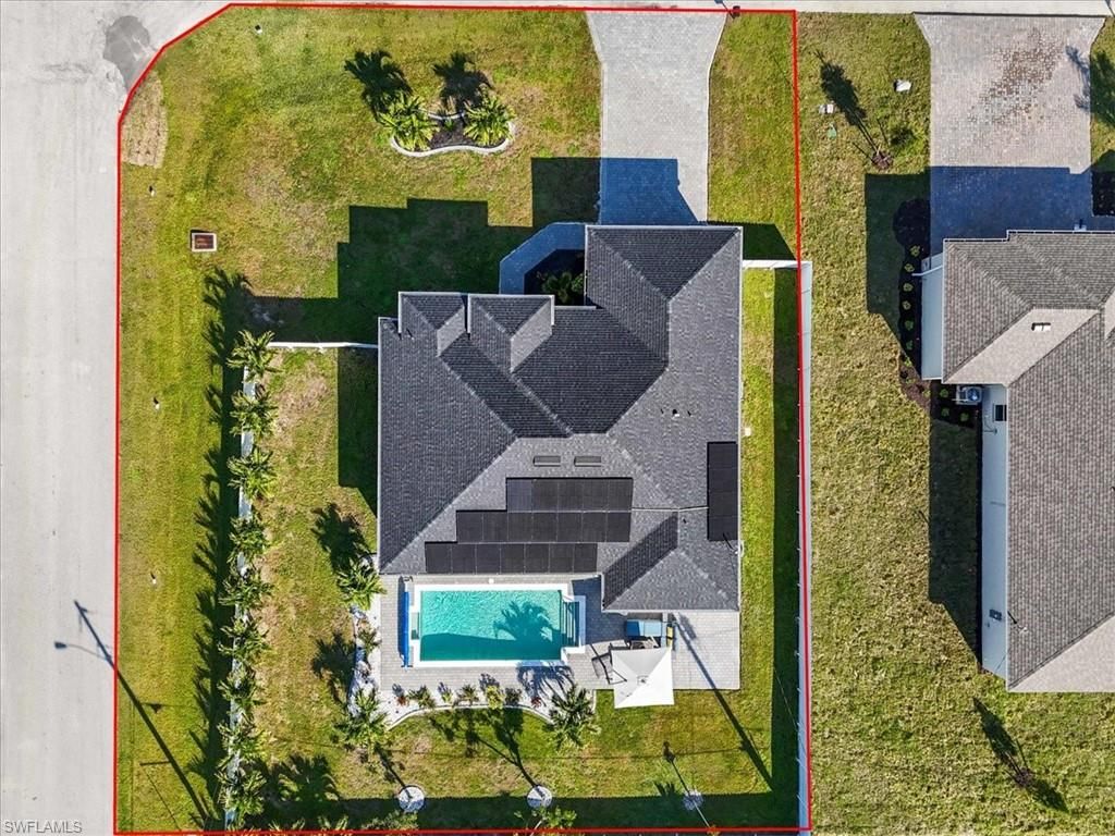 Image 41 of property listing at 116 SE 5th PL, Cape Coral, FL 33990