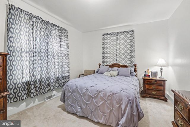 300 S. ENOLA DRIVE, Enola, PA 17025