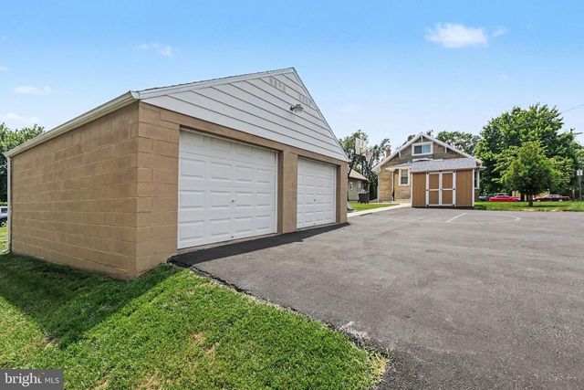 300 S. ENOLA DRIVE, Enola, PA 17025