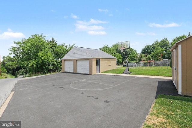 300 S. ENOLA DRIVE, Enola, PA 17025