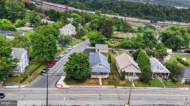 300 S. ENOLA DRIVE, Enola, PA 17025