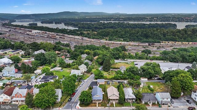 300 S. ENOLA DRIVE, Enola, PA 17025