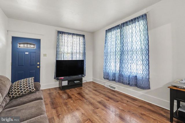 300 S. ENOLA DRIVE, Enola, PA 17025