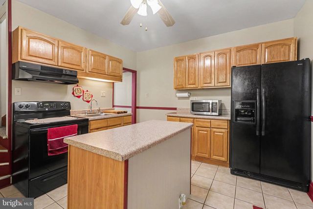 300 S. ENOLA DRIVE, Enola, PA 17025