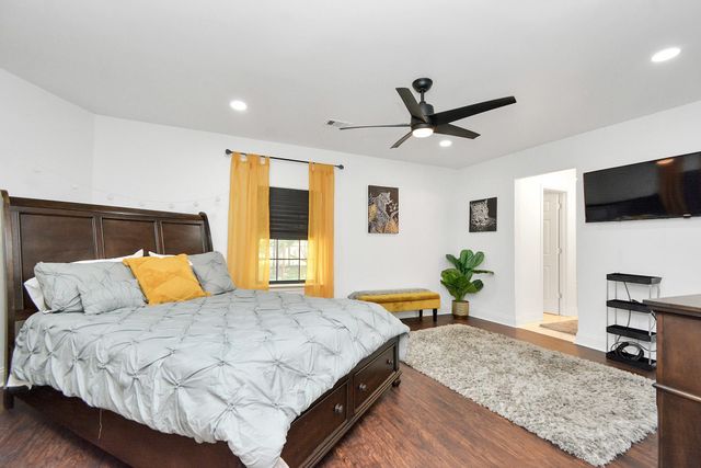 4841 Clover Street, Houston, TX 77033