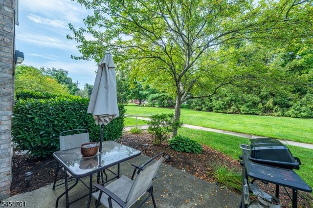 10 Parkside Ct, Wayne Twp., NJ 07470