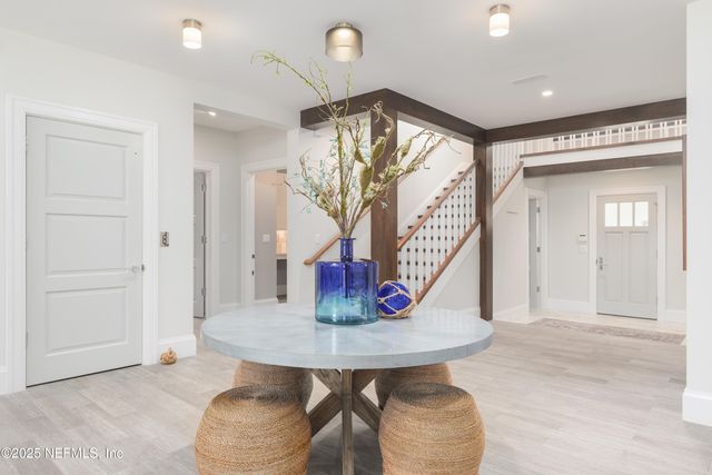 365 8TH Street, Atlantic Beach, FL 32233