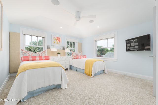 365 8TH Street, Atlantic Beach, FL 32233