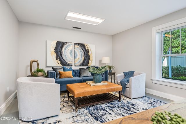 365 8TH Street, Atlantic Beach, FL 32233