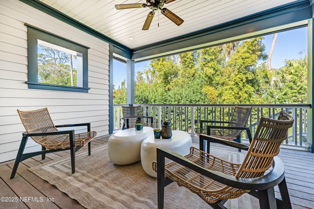 365 8TH Street, Atlantic Beach, FL 32233