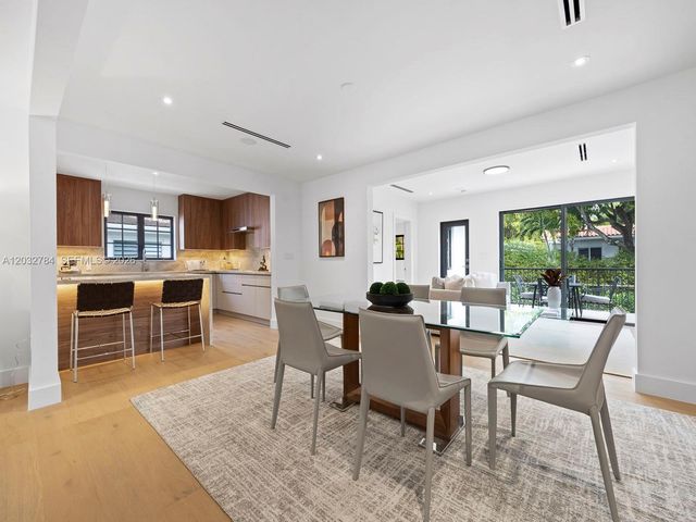 39 Palermo Ave, Coral Gables, FL 33134