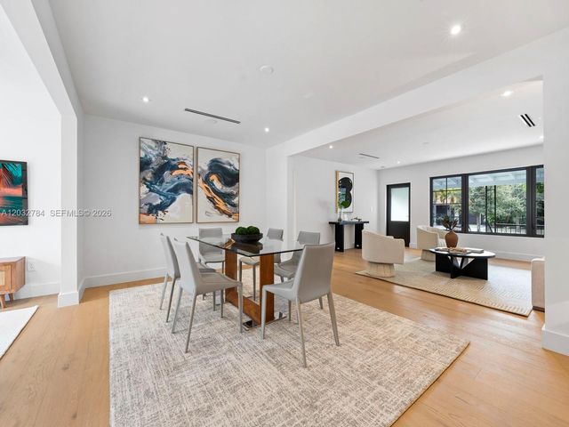 39 Palermo Ave, Coral Gables, FL 33134