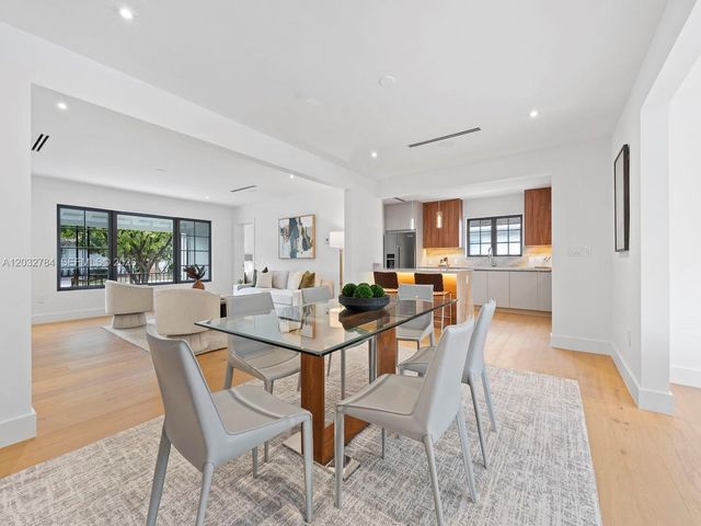 39 Palermo Ave, Coral Gables, FL 33134