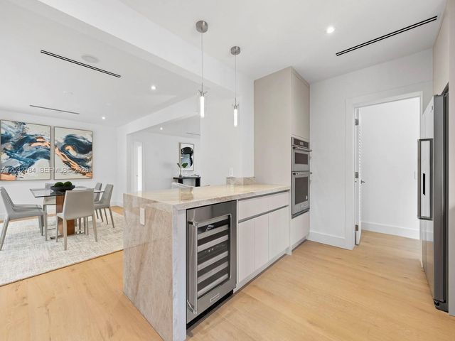39 Palermo Ave, Coral Gables, FL 33134