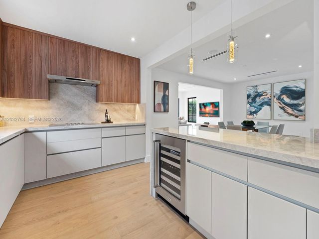 39 Palermo Ave, Coral Gables, FL 33134