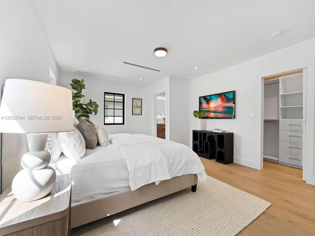39 Palermo Ave, Coral Gables, FL 33134