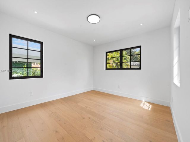 39 Palermo Ave, Coral Gables, FL 33134