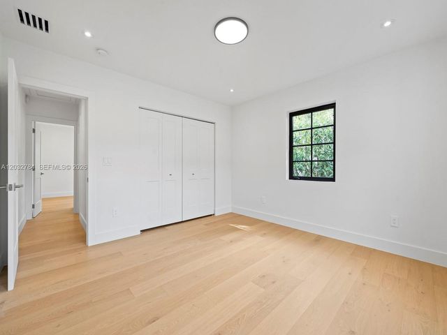39 Palermo Ave, Coral Gables, FL 33134