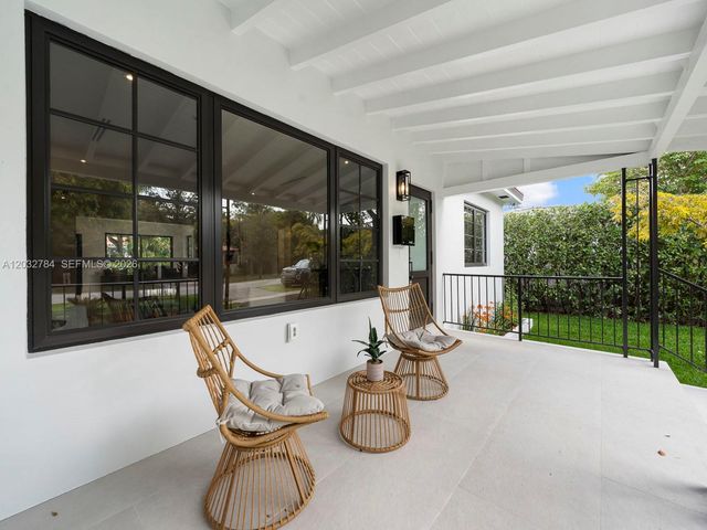 39 Palermo Ave, Coral Gables, FL 33134
