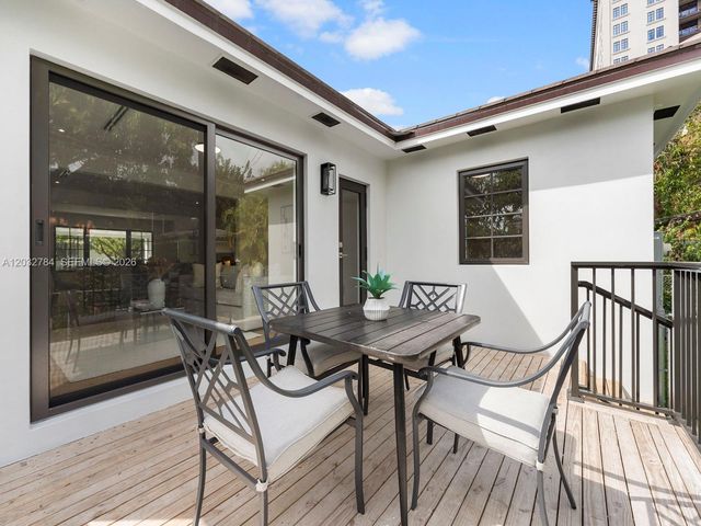 39 Palermo Ave, Coral Gables, FL 33134