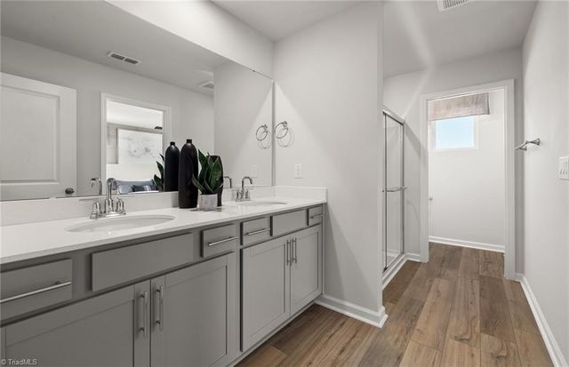 509 Prosecco Drive, Thomasville, NC 27360