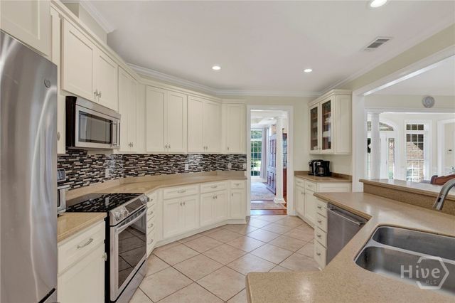 68 Crestwood Drive, Savannah, GA 31405