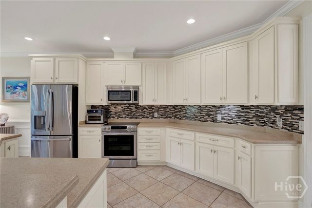 68 Crestwood Drive, Savannah, GA 31405