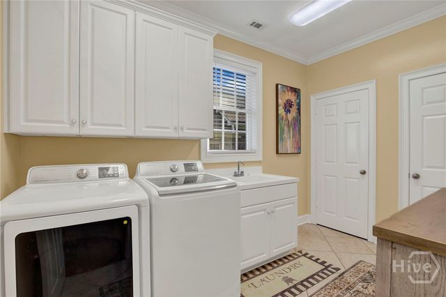 68 Crestwood Drive, Savannah, GA 31405