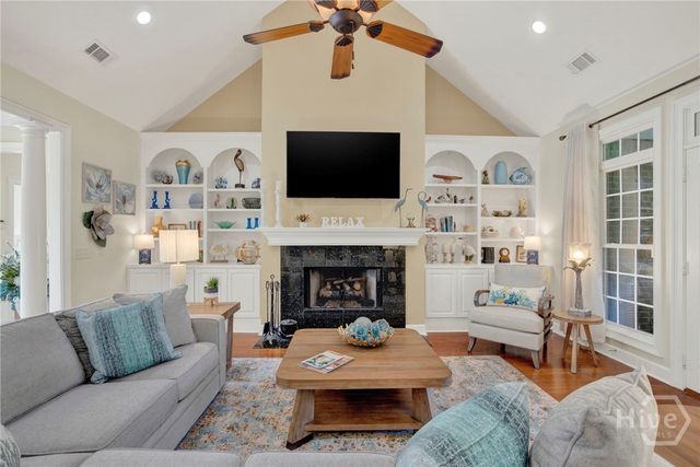 68 Crestwood Drive, Savannah, GA 31405