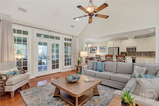 68 Crestwood Drive, Savannah, GA 31405