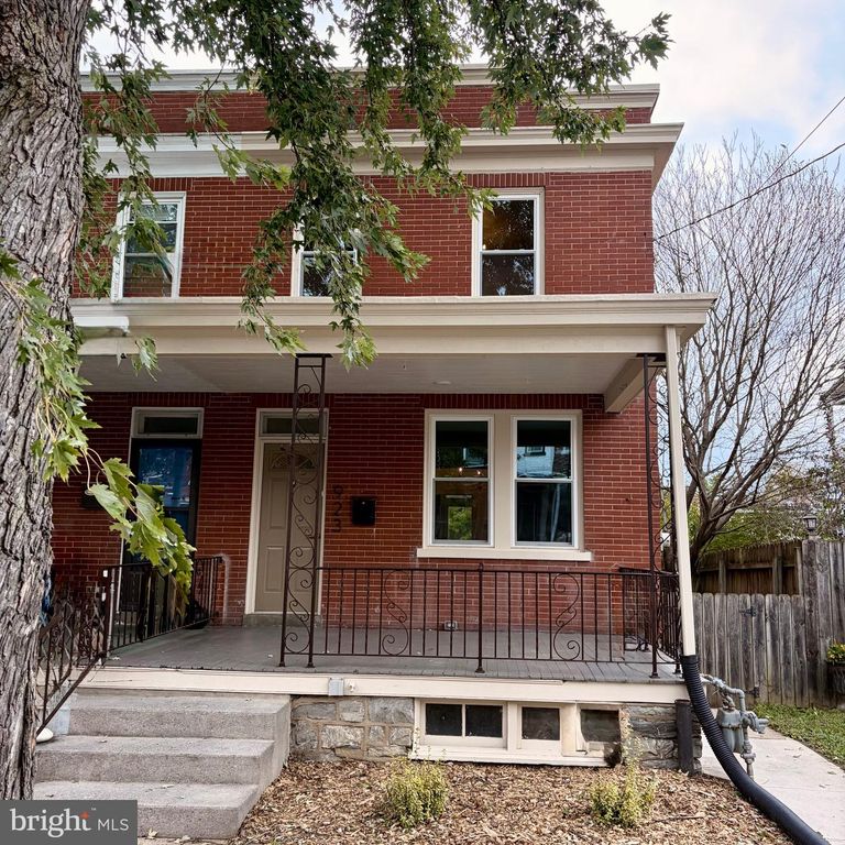 923 EDGEWOOD AVE, Lancaster, PA 17603