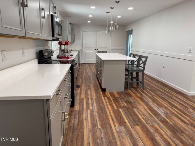 213 Yose Drive, Duffield, VA 24244