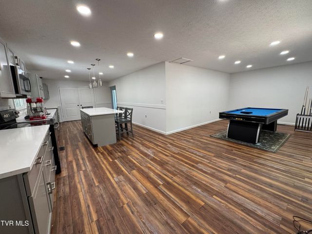 213 Yose Drive, Duffield, VA 24244