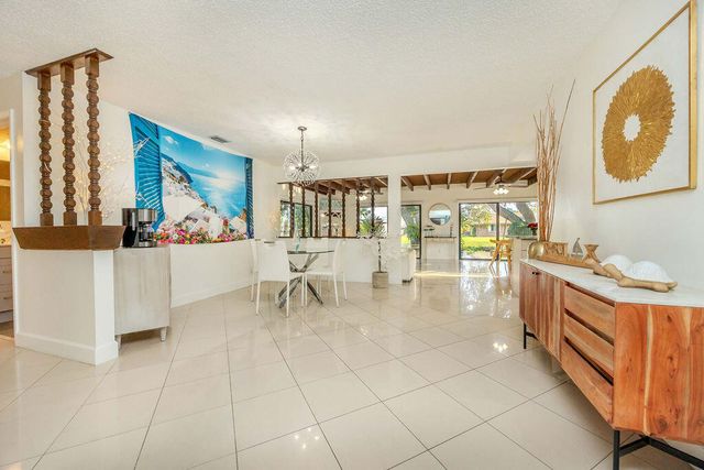 2024 PALMETTO Road, West Palm Beach, FL 33406
