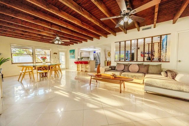 2024 PALMETTO Road, West Palm Beach, FL 33406