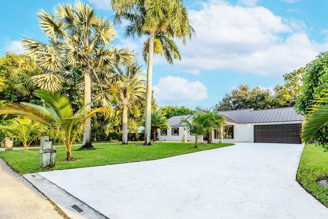 2024 PALMETTO Road, West Palm Beach, FL 33406