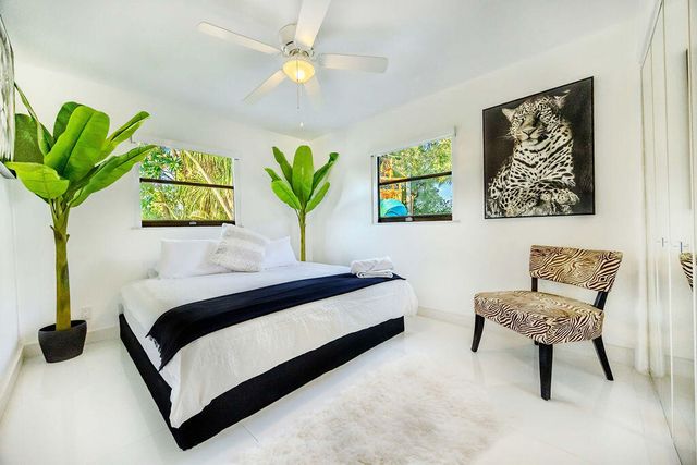 2024 PALMETTO Road, West Palm Beach, FL 33406