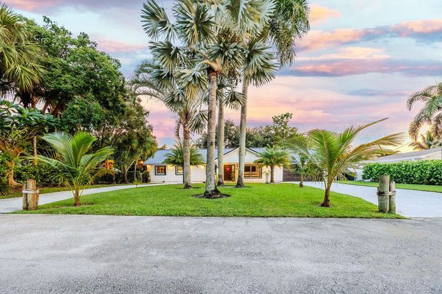 2024 PALMETTO Road, West Palm Beach, FL 33406