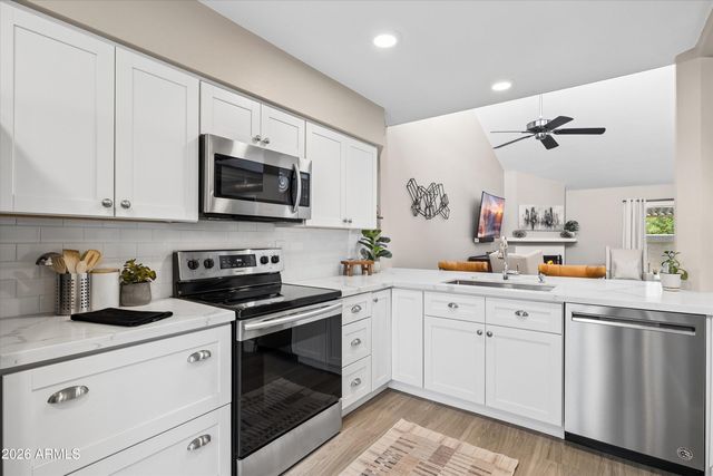 5127 E WINDSOR Avenue, Phoenix, AZ 85008