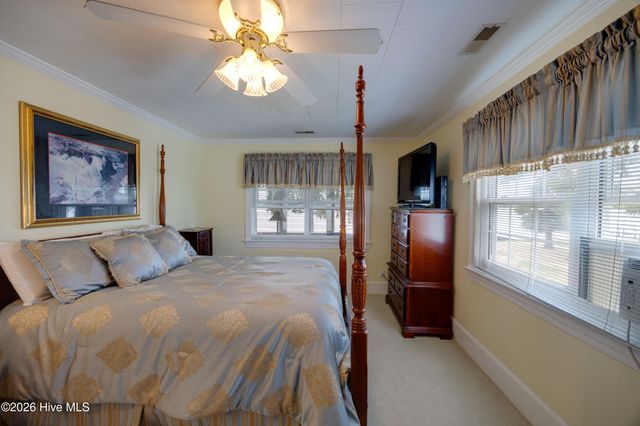 22 Oak Point Road, Chocowinity, NC 27817