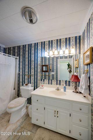 22 Oak Point Road, Chocowinity, NC 27817